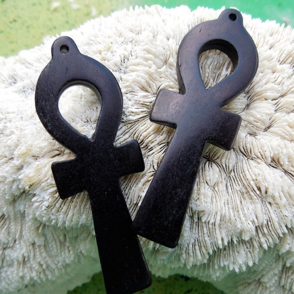 Set of 2 Tibetan Black Cross Ankh Pendant - Picture 3 of 5